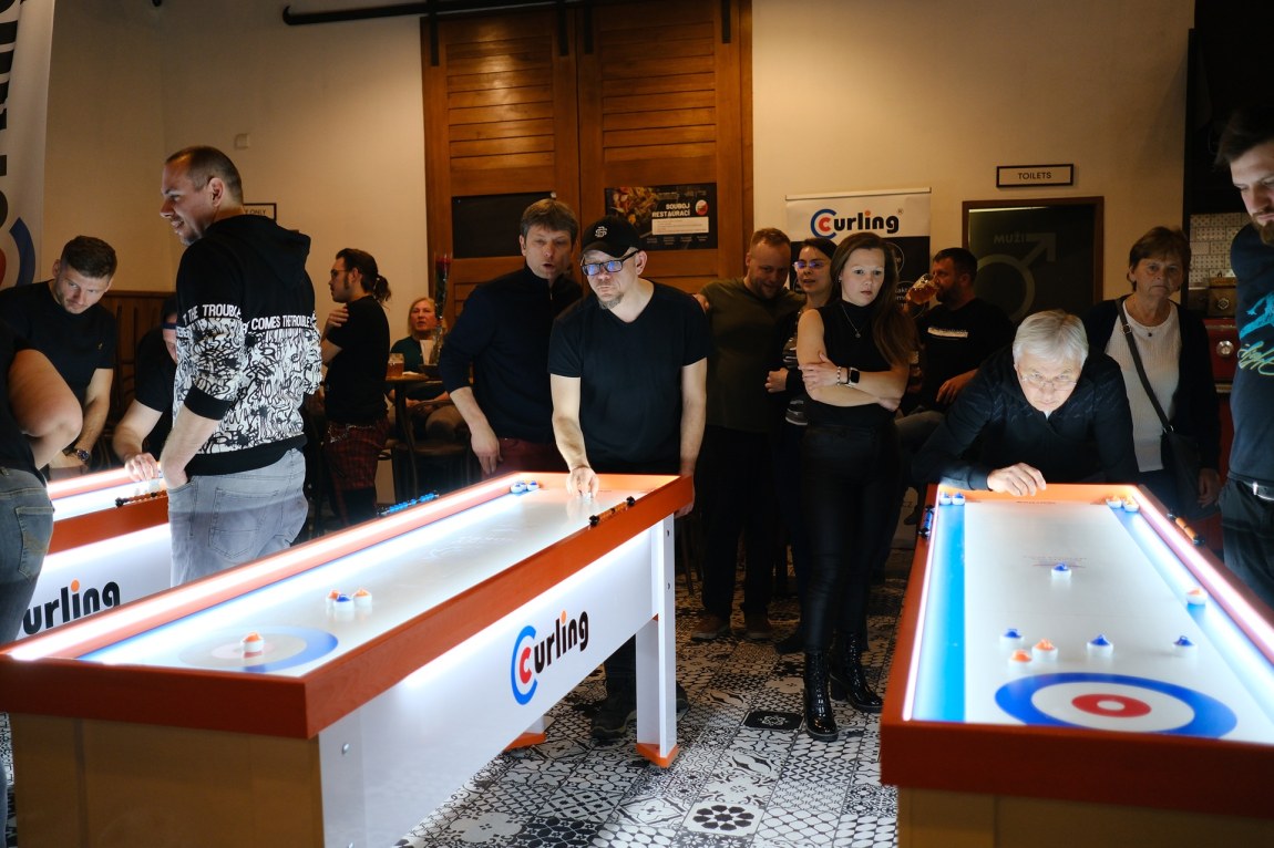 Stolní curling- 1. turnaj ROSENGART CUP v České Lípě