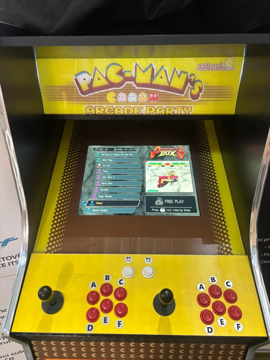Retro arkádové automaty
